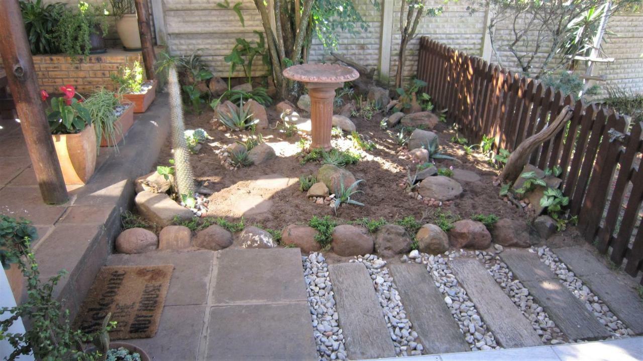 See Rus Self Catering Unit In Westbrook Kzn Private Neat And Cosy Exterior photo
